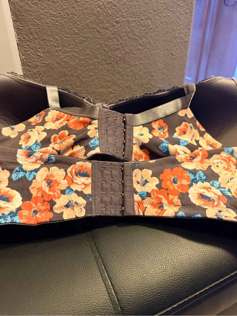 Double back bra - Picture 3 of 3